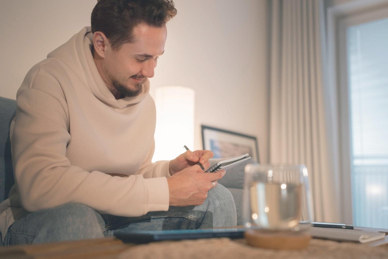 Interface de calendrier d'investissement montrant les opportunités de marché